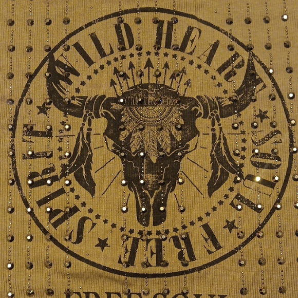 NEW!! Vocal Dreamer Free Spirit Graphic Tee in Brown With Rhinestone Accents - Picture 11 of 11